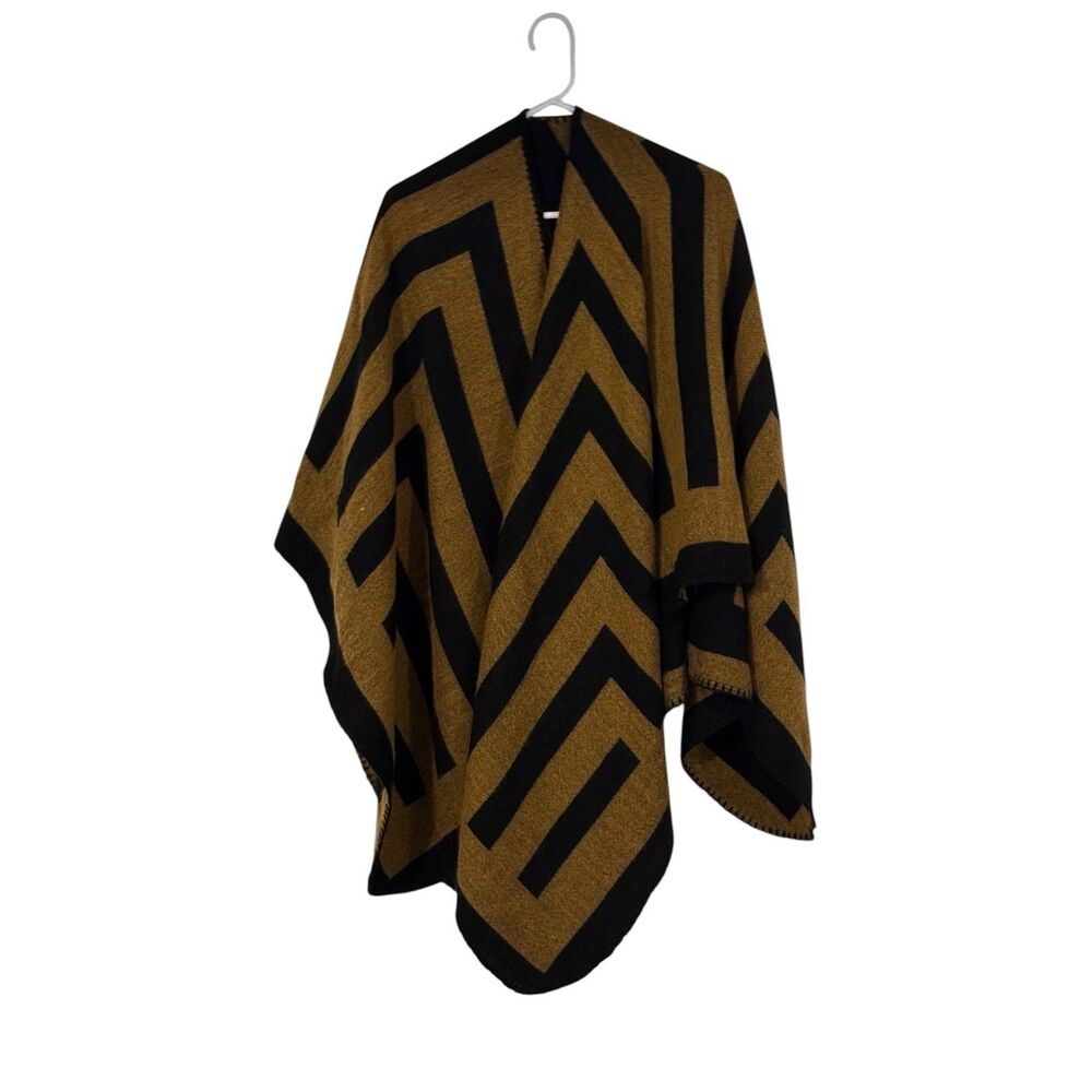 Akira Chicago Black Label Knit Shawl Oversized Wrap Black and camel Tan One Size